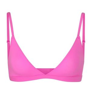 NWOT Skims Fits Everybody Triangle Bra